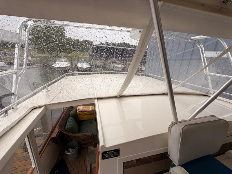 Slide: The Image of Interior view of a 1987 Viking DBL Cabin Yacht in rain. - 17