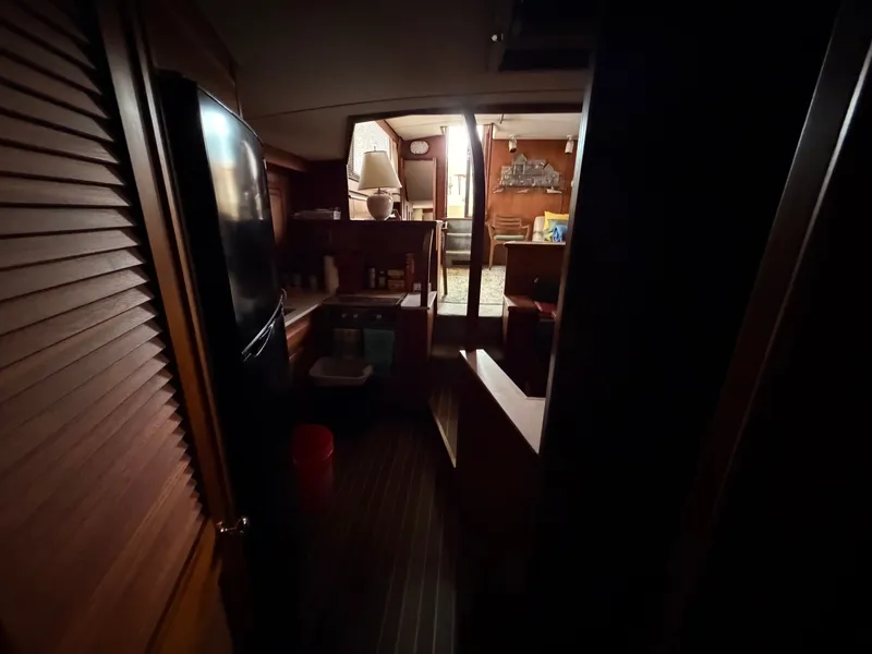 Slide: The Image of Viking Dbl Cabin Motor Yacht 1987 - 62