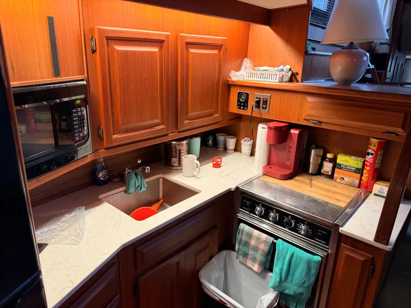 Slide: The Image of Viking Dbl Cabin Motor Yacht 1987 - 72