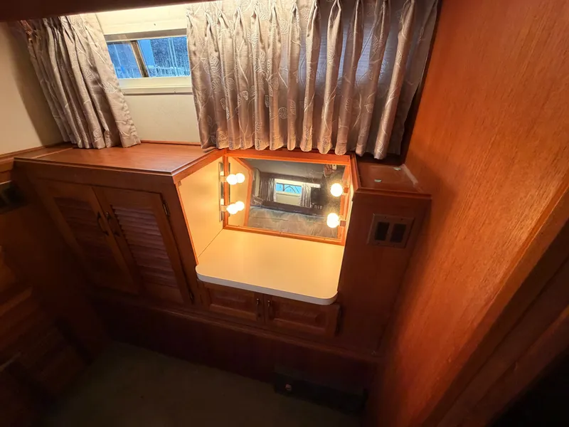 Slide: The Image of Viking Dbl Cabin Motor Yacht 1987 - 76