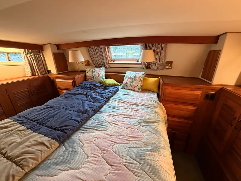 Slide: The Image of Viking Dbl Cabin Motor Yacht 1987 - 77