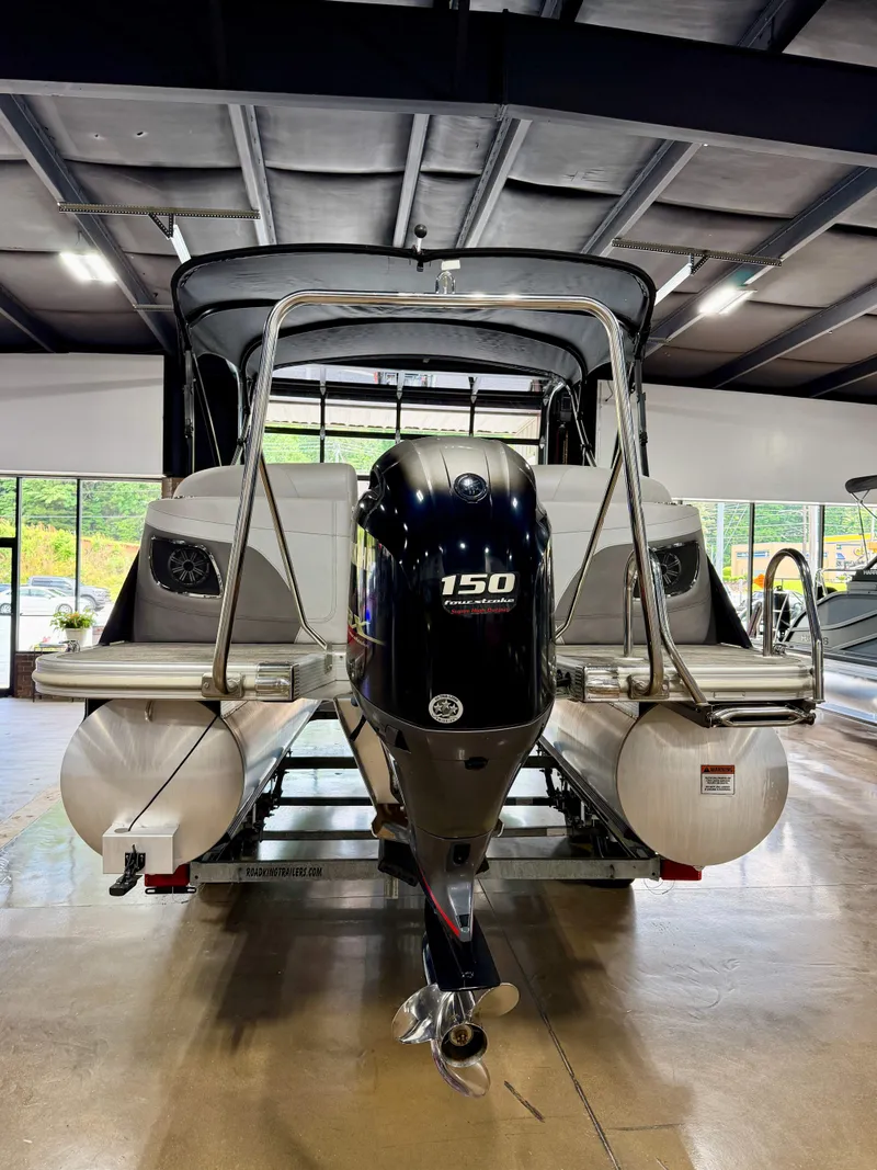 Slide: The Image of 2020 Bennington G22 pontoon boat with 150 HP outboard motor. - 7