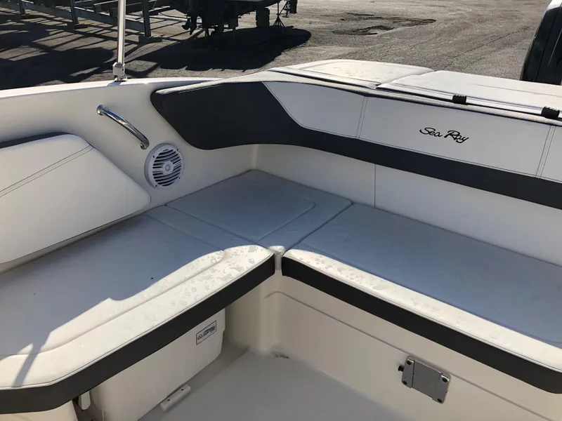 Slide: The Image of Interior of a 2017 Sea Ray 21 SPX boat with seating area. - 20