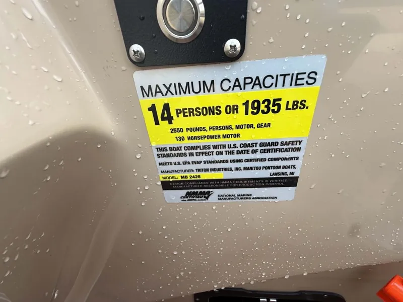 Slide: The Image of Manitou SES 230 boat capacity: 14 persons or 1935 lbs, year 2019. - 13