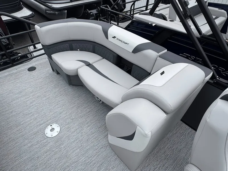 Slide: The Image of Luxurious seating on Starcraft SLS-5 R boat, model 2026. - 18