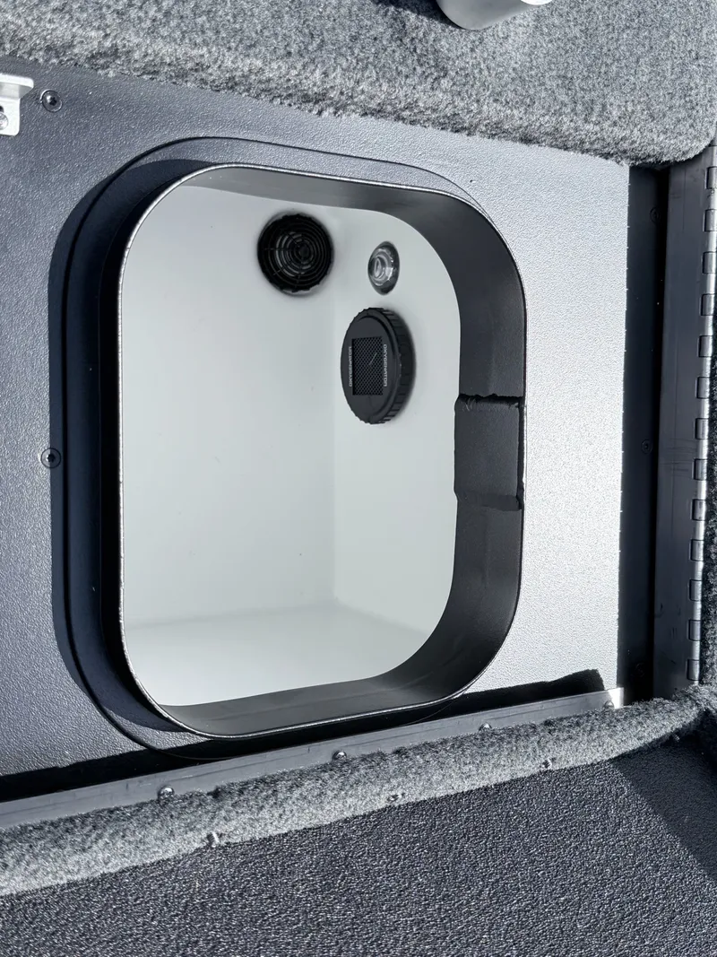 Slide: The Image of Interior of Skeeter ZXE21 2026 with modern design. - 18