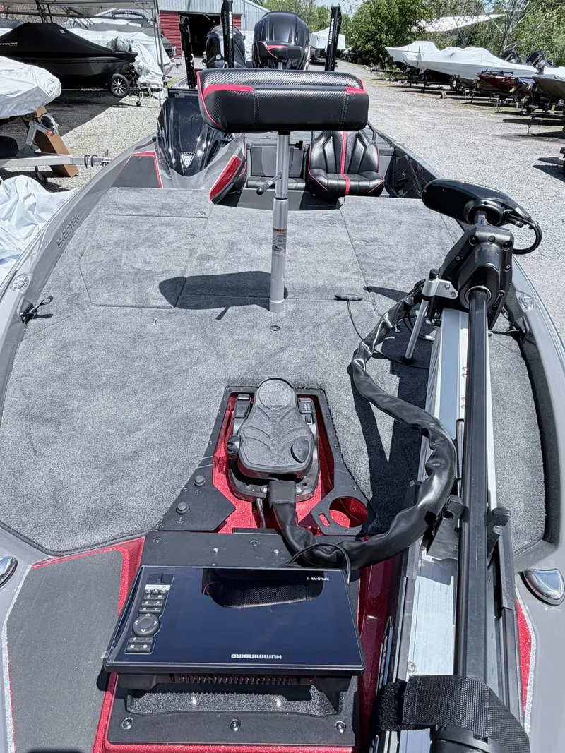 Slide: The Image of Interior view of Skeeter ZXE20 boat, model year 2026. - 14
