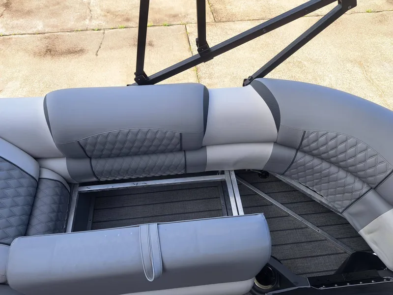 Slide: The Image of Avalon Catalina Quad Lounge Shift - 23' 2025 - 10