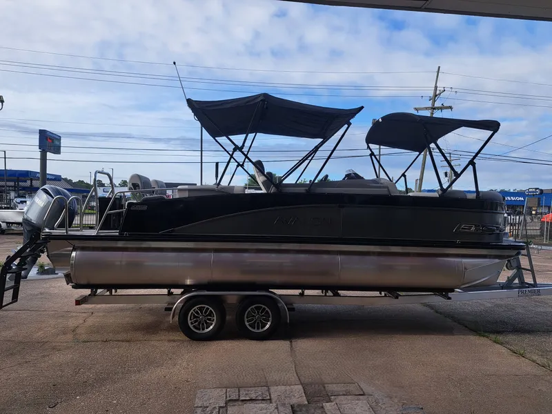 Slide: The Image of Avalon Catalina Quad Lounge Shift - 23' 2025 - 5