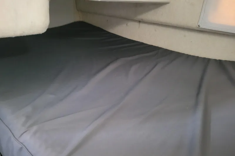 Slide: The Image of Interior cabin bed of 1993 Bayliner 2859 Ciera Classic boat. - 12