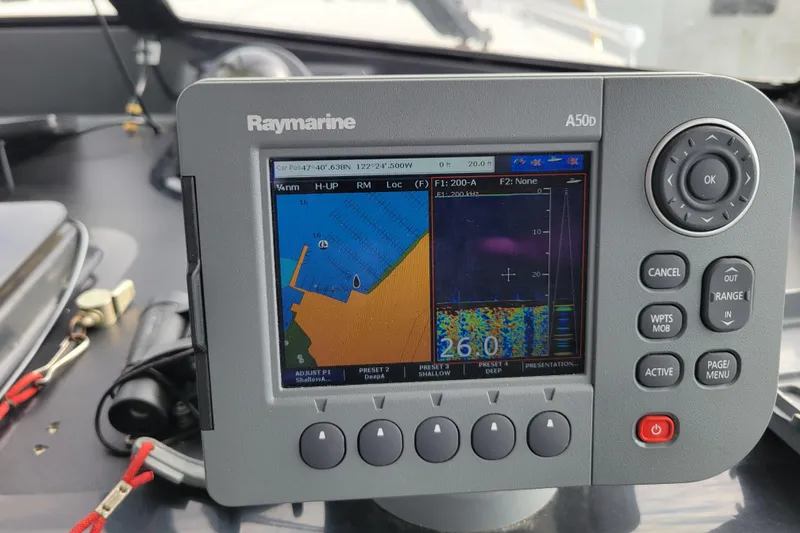 Slide: The Image of Raymarine A50d marine GPS on 1993 Bayliner 2859 Ciera Classic dashboard. - 4