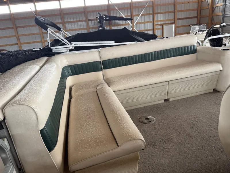 Slide: The Image of Interior of a 2002 Premier L208 Leisure pontoon boat. - 19