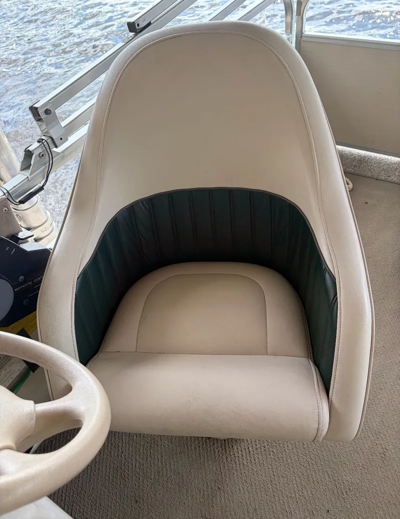 Slide: The Image of Premier L208 Leisure boat seat, cream color, 2002 model. - 26
