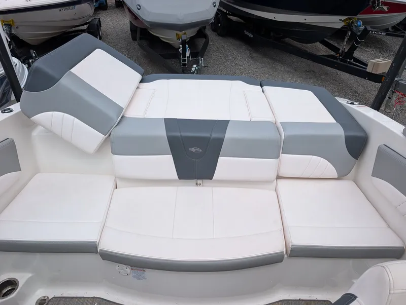 Slide: The Image of Chaparral SSi 210 boat seating, gray and white, 2020 model. - 11