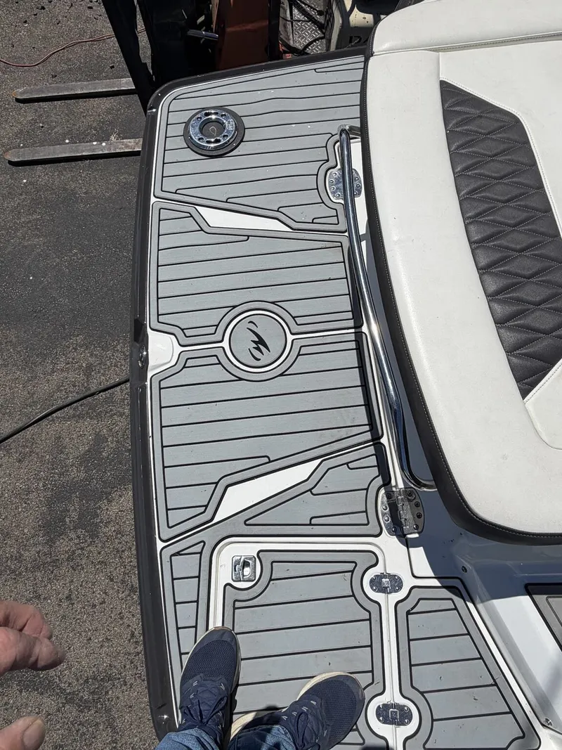 Slide: The Image of 2018 Monterey SS 298SS boat deck with gray design and upholstery. - 4
