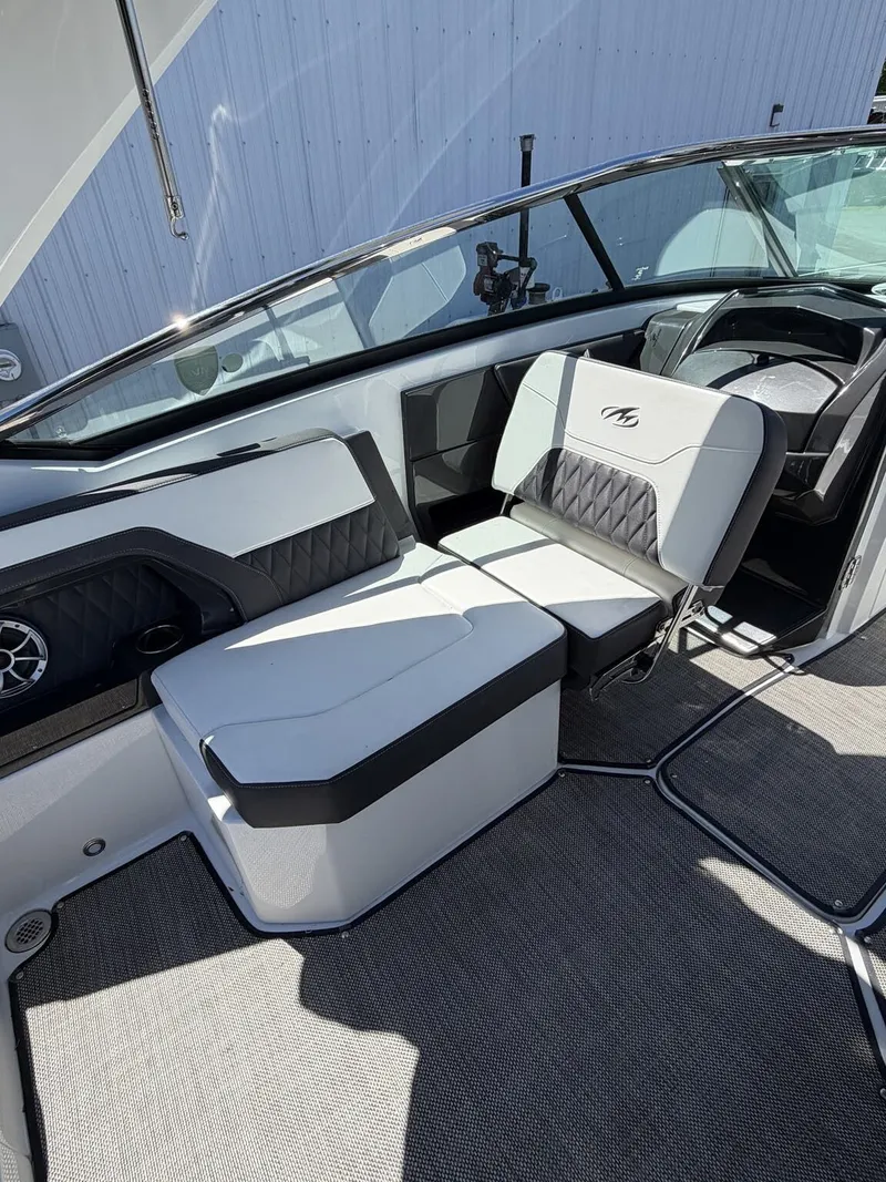Slide: The Image of Interior of a 2018 Monterey SS 298SS boat with sleek seating. - 7