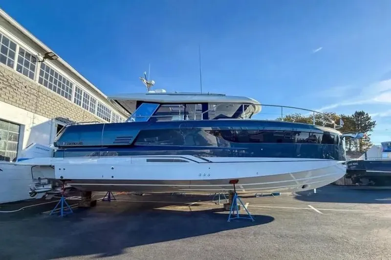 Slide: The Image of Wellcraft 44 Explorer 2026 yacht on a parking lot. - 25