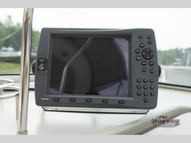 Slide: The Image of Garmin GPS device on a 2005 SUNDANCER 260 boat. - 17