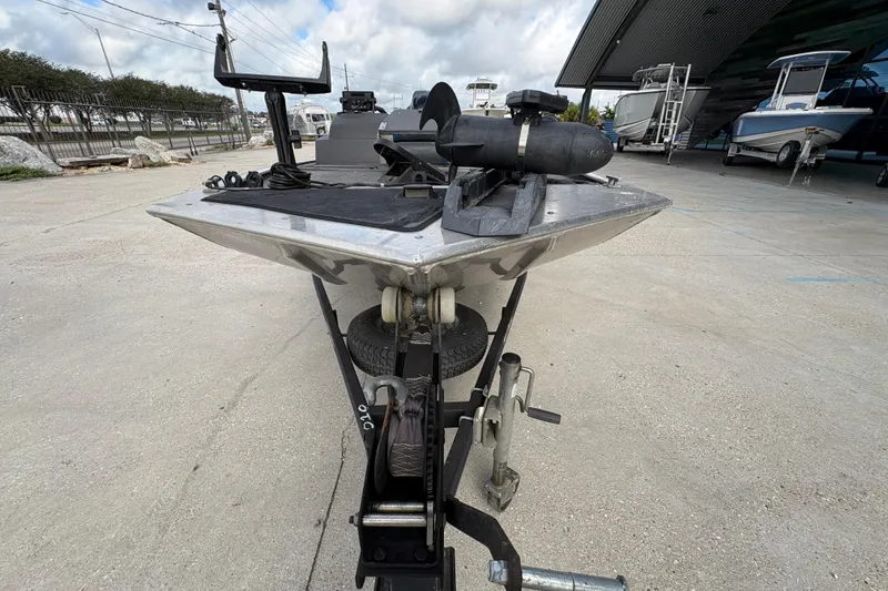 Slide: The Image of 2020 Tracker Bass Tracker Classic XL boat on trailer, parked outdoors. - 8