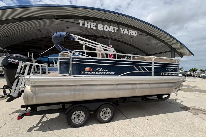 Slide: The Image of 2021 Sun Tracker Party Barge 20 DLX pontoon boat at The Boat Yard. - 3