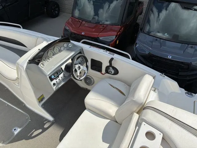 Slide: The Image of Bayliner 197 2008 - 12