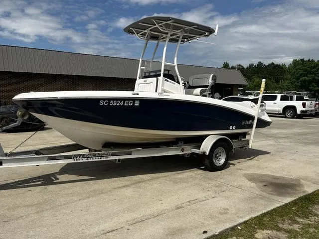 Slide: The Image of Yamaha Fishsport 190 2017 - 4