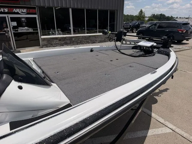 Slide: The Image of Phoenix Bass Boat 919 ProXP 2022 - 7