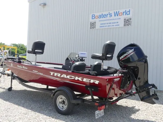 Slide: The Image of Tracker Pro 170 2022 - 6