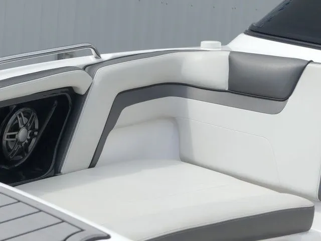 Slide: The Image of Yamaha AR240 2019 - 17