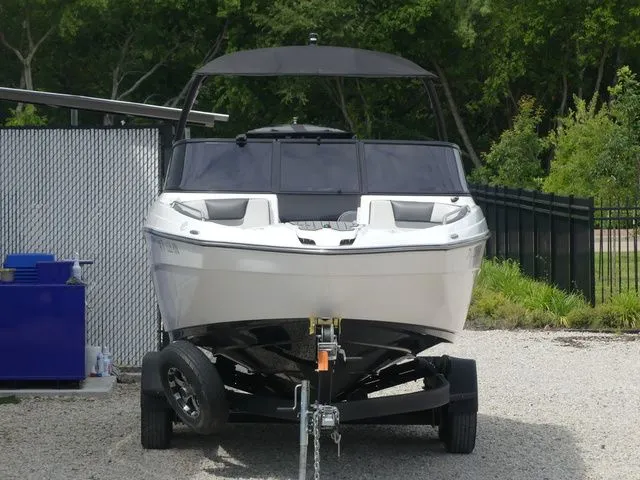 Slide: The Image of Yamaha AR240 2019 - 3