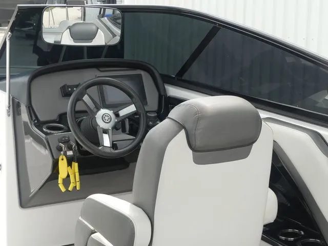 Slide: The Image of Yamaha AR240 2019 - 31