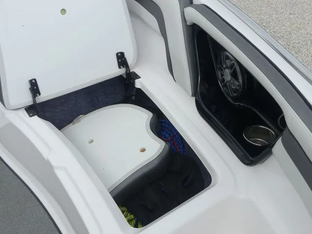 Slide: The Image of Yamaha AR240 2019 - 38