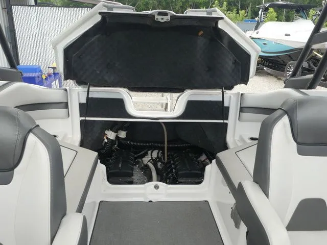 Slide: The Image of Yamaha AR240 2019 - 49