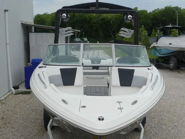 Slide: The Image of Chaparral 23 Surf 2021 - 15