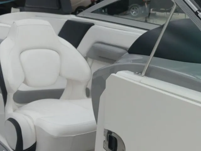 Slide: The Image of Chaparral 23 Surf 2021 - 20