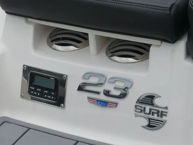Slide: The Image of Chaparral 23 Surf 2021 - 29