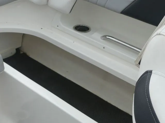 Slide: The Image of Chaparral 23 Surf 2021 - 41