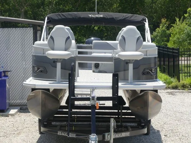 Slide: The Image of Tahoe Sport 85 Rear Fish 23 FT 2025 - 4