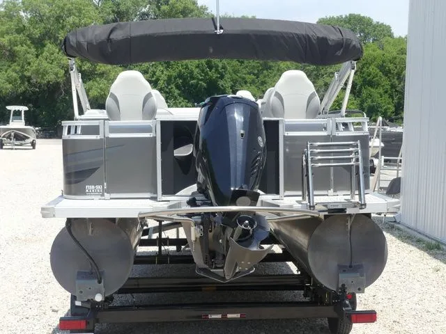 Slide: The Image of Tahoe Sport 85 Rear Fish 23 FT 2025 - 5