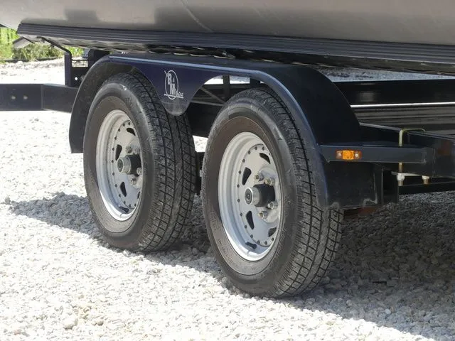 Slide: The Image of Tahoe Sport 85 Rear Fish 23 FT 2025 - 8