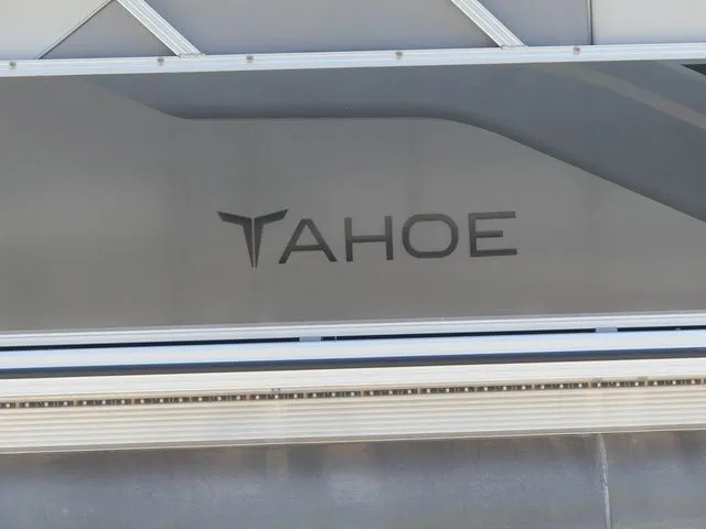 Slide: The Image of Tahoe Sport 85 Rear Fish 23 FT 2025 - 9