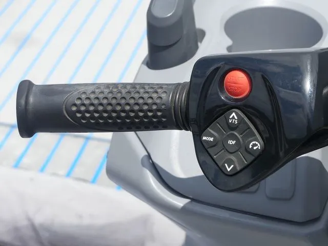 Slide: The Image of Sea-Doo Switch® 19-170 hp 2023 - 25