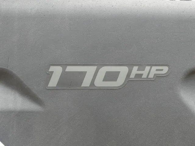 Slide: The Image of Sea-Doo Switch® 19-170 hp 2023 - 9