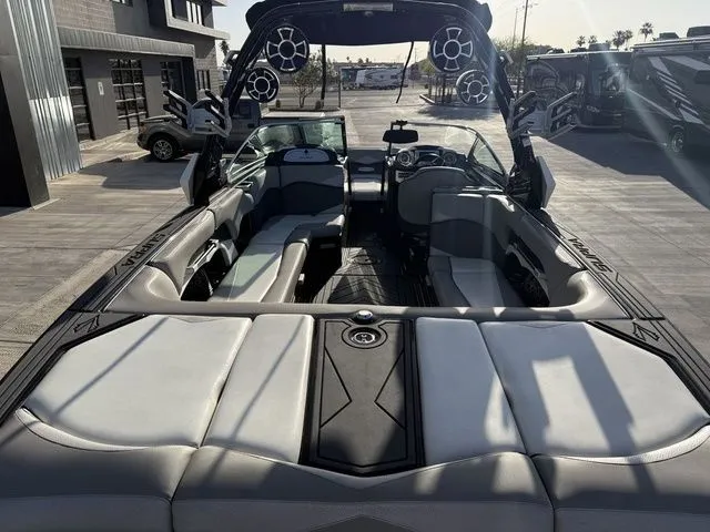 Slide: The Image of Supra SE 2017 - 12