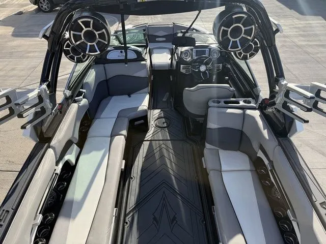Slide: The Image of Supra SE 2017 - 9