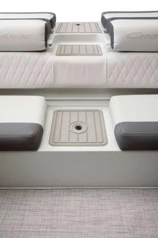 Slide: The Image of Crownline Boats 200 SS 2024 - 15