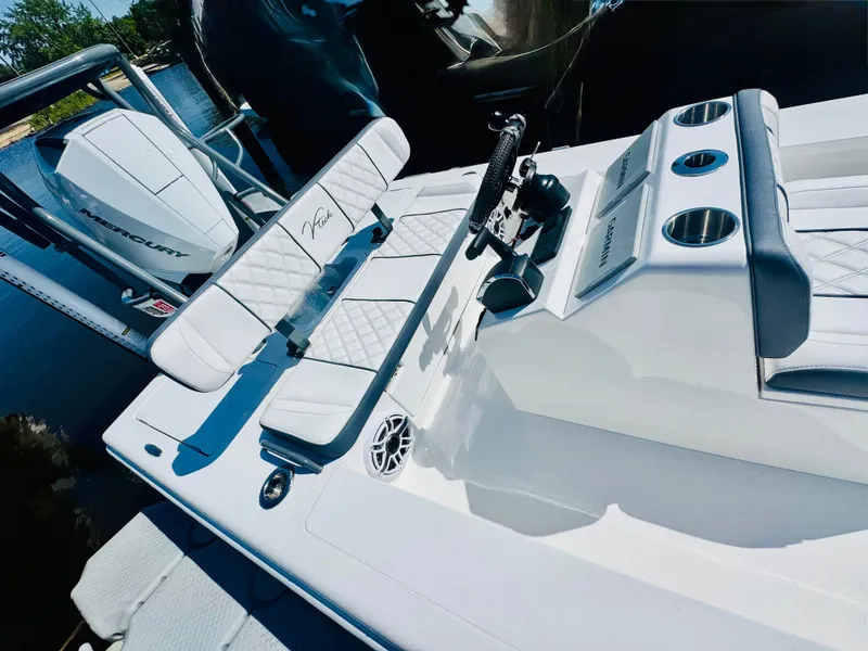 Slide: The Image of Vtech 18' Flats boat 2027 with fishing rod holder and Mercury engine. - 5