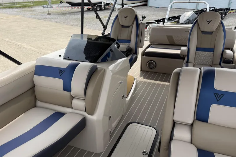 Slide: The Image of Interior of a 2022 Viaggio Diamante S 26 boat with luxurious seating. - 9