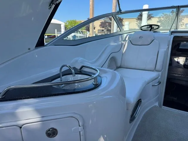 Slide: The Image of Crownline Boats 270 CR 2005 - 25