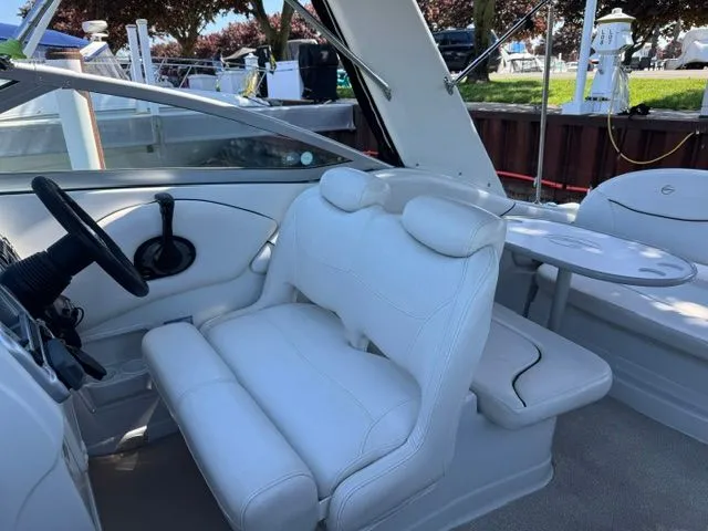Slide: The Image of Crownline Boats 270 CR 2005 - 32